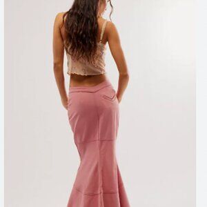 BRAND NEW HOUSE OF SUNNY JEAN PINK SKIRT